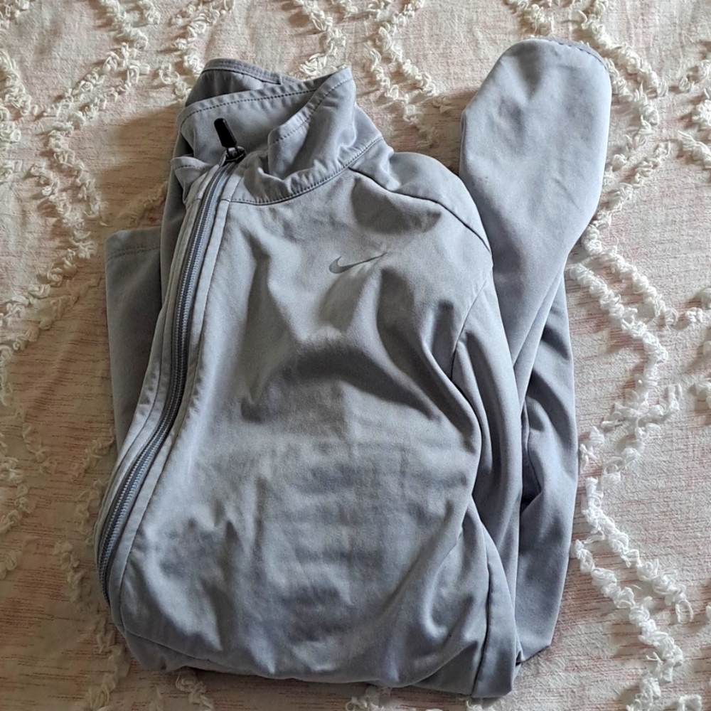 NIKE JACKET SIZE MEDIUM DRIFIT RUNNING